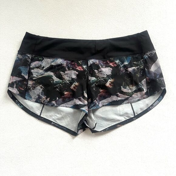 Lululemon Women Run Speed Up Shorts 2.5" Glacier Camo Starlight Multi Black 8 - Picture 1 of 8